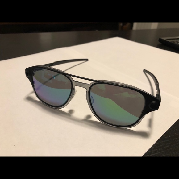 Oakley Coldfuse Titanium Sunglasses - Picture 4 of 4